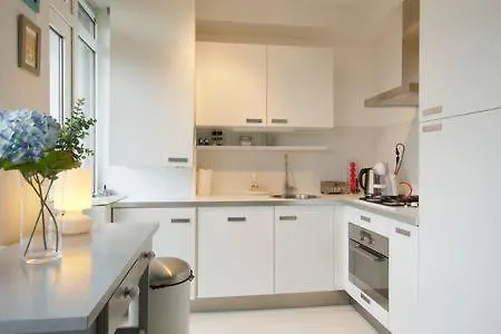 Adam & Eve Apartment Amsterdam